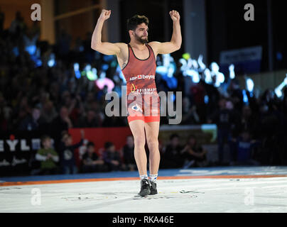 Weinberg, Deutschland. 09 Feb, 2019. Jubel Luis Orta (Weinberg). GES/Wrestling/deutschen Ringerliga endgültige Rückkampf: Germania Weingarten - VfK Schifferstadt, 09.02.2019 Sport: German Wrestling League Finale: Germania Weingarten - VfK Schifferstadt, Weingarten, 9. Februar 2019 | Verwendung der weltweiten Kredit: dpa/Alamy leben Nachrichten Stockfoto