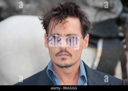 21. Juli 2013 - Der Lone Ranger UK Premiere, Odeon Leicester Square, London Foto zeigt: Johnny Depp Stockfoto