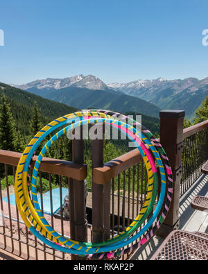 Berge von der Sonnenterrasse am Aspen Mountain, Colorado, USA, gesehen Stockfoto