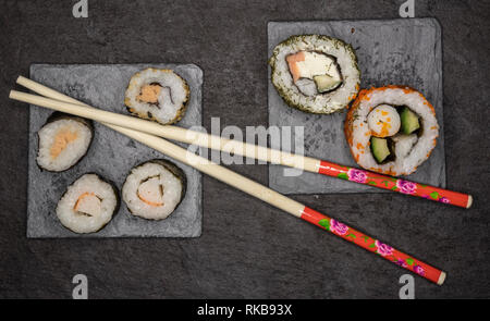 Susi layed heraus auf Schiefer Platten Stockfoto