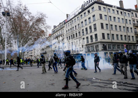 Die Gewalten Markierung der 13. Tag des gelben Jacken Mobilisierung, Lyon, Frankreich Stockfoto