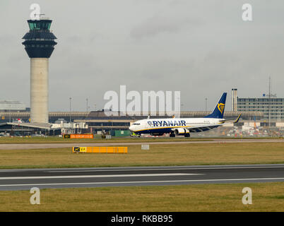 Ryanair Boeing 737-8 ALS, EI-DAH am Flughafen Manchester Stockfoto