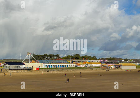 Coney Island Beach und der Kirmes in Porthcawl auf der South Wales Küste. Stockfoto