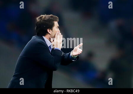 Rubi (Joan Francesc Ferrer Sicilia) der RCD Espanyol Bestellungen machen zu seinen Spielern während des Spiels zwischen RCD Espanyol und Rayo Vallecano an RCDE Stadion in Barcelona. Final Score: RCD Espanyol 2 - 1 Rayo Vallecano. Stockfoto