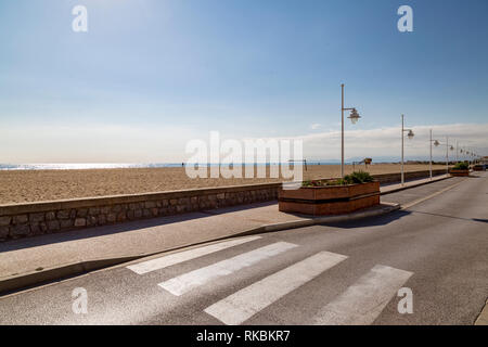 Am frühen Morgen auf Leucate Beach Boulevard Stockfoto