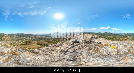 Panoramablick auf die Landschaft von einem Gebirge in der Nähe von Sudak Stadt Stockfoto