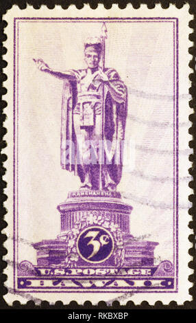 Die Statue von König Kamehameha auf alten Briefmarke von Hawaii Stockfoto