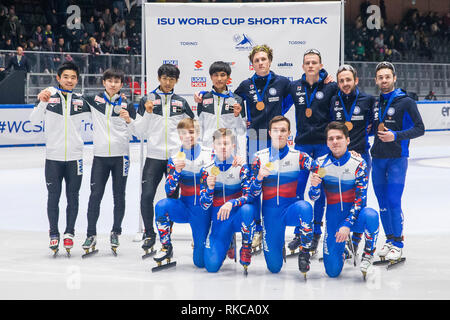 Turin, Italien. 10. Feb 2019. Foto LaPresse - Mauro Ujetto 10 2 2019 Turin (Italia) Sport ISU World Cup 2018/19 - Turin: Männer - 5000 m Relais - Endrunde ein Nella Foto: Japan, Russland und Italien Foto LaPresse - Mauro Ujetto 10-02-2018 Turin (Italien) Sport ISU World Cup 2018/19 - Turin: Männer - 5000 m Relais - Endrunde im Foto: Japan, Russland und Italien Credit: LaPresse/Alamy leben Nachrichten Stockfoto