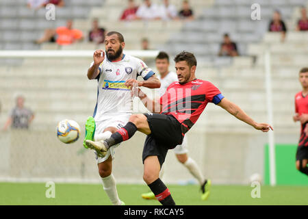 Curitiba, Brasilien. 10 Feb, 2019. Jovany und Marquinho bei Paraná Clube x CA Paranaense gehalten am Joaquim Américo Stadium in Curitiba, PR. Credit: Reinaldo Reginato/FotoArena/Alamy leben Nachrichten Stockfoto