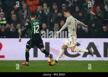 Reggio Emilia, Italien. 10. Feb 2019. Foto LaPresse/Filippo Rubin 10/02/2019 Reggio Emilia (Italia) Sport Calcio Sassuolo - Juventus - Campionato di calcio Serie A 2018/2019 Nella Foto: CRISTIANO RONALDO (juventus) Foto/LaPresse Filippo Rubin Februar 10, 2019 Reggio Emilia (Italien) Sport Fussball Sassuolo vs Juventus - Italienische Fußball-Liga einen 2018/2019 Stadion im Pic: CRISTIANO RONALDO (juventus) Stockfoto