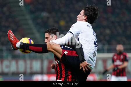 Mailand, Italien. 10. Feb 2019. ESCLUSIVA MAILAND Foto Spada/LaPresse 10 Febbraio 2019 Milano (Italia) Sport calcio Milan vs Cagliari - Campionato di calcio Serie A TIM 2018/2019 - Stadio San Siro Nella Foto: Davide Kalabrien EXKLUSIVE MAILAND Foto Spada/LaPresse Februar 10, 2019 in Mailand (Italien) Sport Fussball Mailand vs Cagliari - Italienische Fußball-Liga einen TIM 2018/2019 - San Siro Stadion In der Pic: Davide Kalabrien Credit: LaPresse/Alamy leben Nachrichten Stockfoto