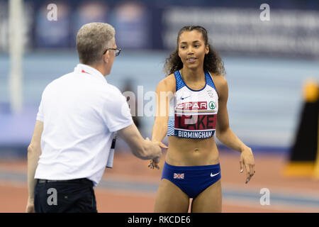 Birmingham, Großbritannien. 10 Feb, 2019. Morgan See dank Event Personal in Frauen Hochsprung Final während SPAR Britische Athletik Indoor Championships 2019 im Arena Birmingham am Sonntag, den 10. Februar 2019. BIRMINGHAM, ENGLAND. (Nur redaktionelle Nutzung, eine Lizenz für die gewerbliche Nutzung erforderlich. Keine Verwendung in Wetten, Spiele oder einer einzelnen Verein/Liga/player Publikationen.) Credit: Taka G Wu Credit: Taka Wu/Alamy leben Nachrichten Stockfoto