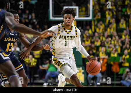 Fairfax, Virginia, USA. 10 Feb, 2019. George Mason Patrioten guard JUSTIN KIER (1) während der zweiten Hälfte gegen die La Salle Forscher an EagleBank Arena. Credit: Terrence Williams/ZUMA Draht/Alamy leben Nachrichten Stockfoto