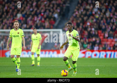 Bilbao, Spanien. 10 Feb, 2019. 10.02.2019. Bilbao, Pa's Vasco. San Mames. Liga Santander. Athletic Bilbao gegen FC Barcelona. FC Barcelona winger DembŽlŽ Fahren der Kugel. Credit: Alvaro Campo/Alamy leben Nachrichten Stockfoto