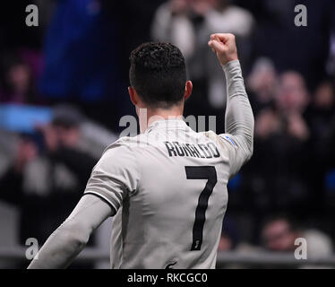 Reggio Emilia, Italien. 10 Feb, 2019. Juventus' Cristiano Ronaldo feiert während einer Serie ein Fußballspiel zwischen Sassuolo und FC Juventus in Reggio Emilia, Italien, 10.02.2019. FC Juventus Turin gewann 3-0. Credit: Alberto Lingria/Xinhua/Alamy leben Nachrichten Stockfoto