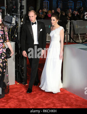 London, Großbritannien. 10 Feb, 2019. Prinz William Herzog von Cambridge, Catherine Herzogin von Cambridge, EE British Academy Film Awards, die Royal Albert Hall, London, UK, 10. Februar 2019, Foto von Richard Goldschmidt Credit: Rich Gold/Alamy leben Nachrichten Stockfoto