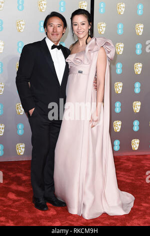London, Großbritannien. 10 Feb, 2019. LONDON, GROSSBRITANNIEN. Februar 10, 2019: Jimmy Chin & Elizabeth Chai Vasarhelyi ankommen für den BAFTA Film Awards 2019 in der Royal Albert Hall, Londo. Bild: Steve Vas/Featureflash Credit: Paul Smith/Alamy leben Nachrichten Stockfoto