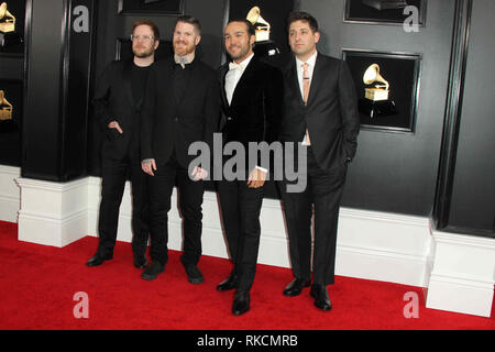 Los Angeles, CA, USA. 10 Feb, 2019. Los Angeles, Kalifornien, USA. 10 Feb, 2019. 10. Februar 2019 - Los Angeles, Kalifornien - Patrick Stump, Andy Hurley, Pete Wentz, Joe Trohman, Fall Out Boy. 61. jährlichen Grammy Awards im Staples Center. Photo Credit: AdMedia Credit: AdMedia/ZUMA Draht/Alamy Live News Credit: ZUMA Press, Inc./Alamy leben Nachrichten Stockfoto