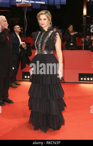 Danica Curcic die Teilnahme an der "Pferde stehlen/Ud og stjaele Heste' Premiere auf der 69. Internationalen Filmfestspiele Berlin/Berlinale 2019 im Berlinale Palast am 09 Februar, 2019 in Berlin, Deutschland. | Verwendung weltweit Stockfoto