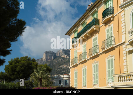 Wohnhaus in der Altstadt von Monaco Stockfoto