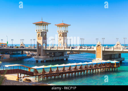 Stanley Beach und Brücke, beliebten Wahrzeichen von Alexandria, Ägypten Stockfoto