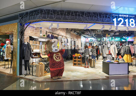 Hongkong - ca. Januar 2016: ein Geschäft in Hongkong. Shopping ist eine weit verbreitete soziale Tätigkeit in Hongkong. Stockfoto