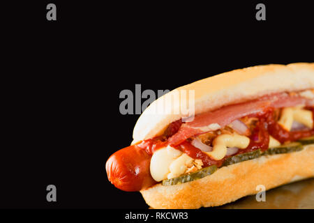 Hotdog in der rechten unteren Ecke für Stockfoto