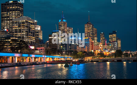 Melbourne City Skyline bei Nacht Stockfoto