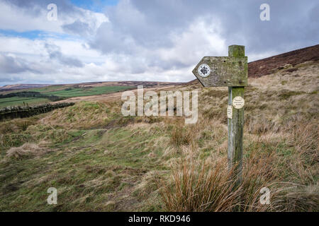 Calder Aire Link Zeichen auf Wadsworth Moor, auf dem walshaw Immobilien, in der Nähe von Hardcastle Crags, Calderdale, Großbritannien Stockfoto