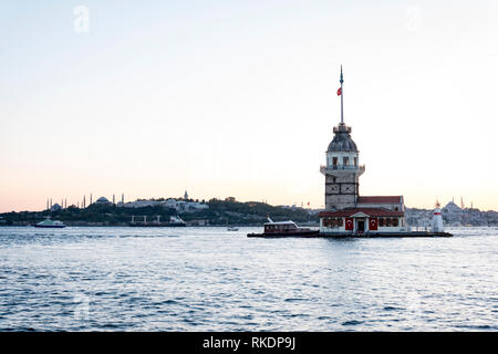 Maiden's Tower in Istanbul Bosporus Stockfoto