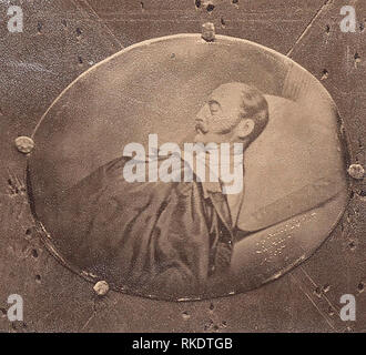 Daguerreotypie eines oval Miniaturmalerei des Zaren Nikolaus I. (1796-1855) auf dem Sterbebett. Stockfoto