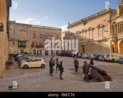 Gebäude rund um St. Paul Platz, das in der ummauerten Stadt Mdina, die ehemalige Hauptstadt von Malta Stockfoto