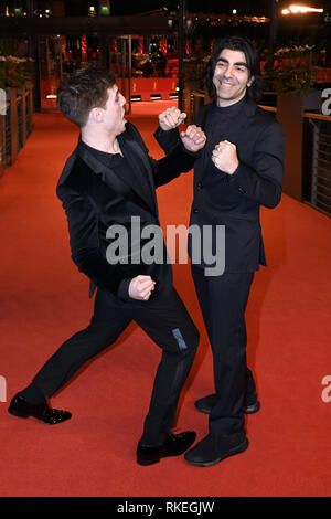 Jonas Dassler und Fatih Akin die Teilnahme an der 'Der goldene Handschuh/Der goldene Handschuh' Premiere auf der 69. Internationalen Filmfestspiele Berlin/Berlinale 2019 auf der Berlinale Palaston Februar 09, 2019 in Berlin, Deutschland. | Verwendung weltweit Stockfoto
