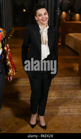 06. Februar 2019, Berlin: Juliette Binoche, französische Schauspielerin und Jury Präsident der Berlinale, kommt zu dem Hotel Mandala für eine Jury Dinner vor dem Start der Berlinale. Foto: Jens Kalaene/dpa-Zentralbild/dpa Stockfoto