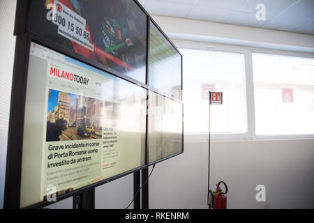 Foto Francesco Bozzo - LaPresse 11-02-2019 Milano (Italia) Cronaca Centrale 112 über Annarumma 27 ore 10:30 Visita del sottosegretario Alle &#x2019;Interno Stefano Candiani, Presenti il prefetto di Milano Renato Saccone, il Presidente della Lombardia Attilio Fontana, il questore di Milano Cardona e i vertici di Carabinieri, Guardia di Finanza e Polizia Stockfoto