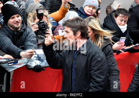 Berlin, Deutschland. 11 Feb, 2019. Christian Bale ankommen für die 'Vice' Pressekonferenz auf der 69. Internationalen Filmfestspiele Berlin/Berlinale 2019 im Hotel Grand Hyatt am Februar in Berlin, Deutschland. Credit: Geisler-Fotopress GmbH/Alamy leben Nachrichten Stockfoto