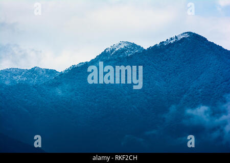 Schneefall, Schnee bedeckten Hügel aus Kathmandu, Nepal, 9 Feb, 2019 Stockfoto