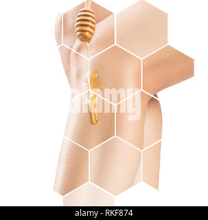 Weibliche Beine enthaaren von Honig oder Zucker Pasta. Auf weiß isoliert. Stockfoto