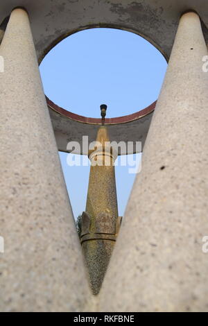 Alter künstlicher Brunnen Stockfoto