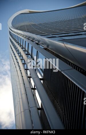 Blick in den Himmel über London Wolkenkratzer Stockfoto