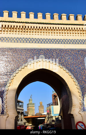 Bab Bou Jeloud, City Gate, Fes, Fes, Marokko Stockfoto