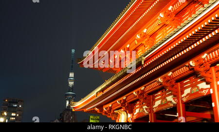 Senso-ji Tempel und Tokio Skytree. Tokio, Japan Stockfoto