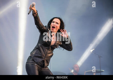 Schweden, Solvesborg - Juni 09., 2018. Die finnische Symphonic Metal Sängerin Tarja führt ein Live Konzert während der schwedischen Musik Festival Sweden Rock Festival 2018. (Foto: Gonzales Foto - Terje Dokken). Stockfoto