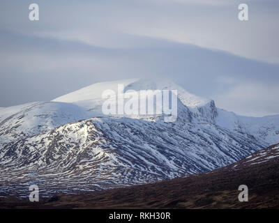 Beinn Dearg im Winter vom Loch Glascarnoch, Hochland, Schottland Stockfoto