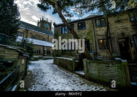 Das Dorf von Haworth in West Yorkshire, England, UK. Das Dorf war die Heimat des berühmten bront' Schwestern Ð Charlotte, Emily und Anne, die alle schrieb. Stockfoto