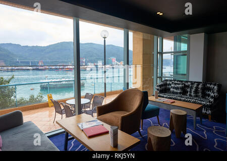 Hongkong - 27. JANUAR 2016: in der Bay Bridge Hong Kong Hotel G. Das hotel liegt auf 123 Castle Peak Road, Ting Kau, Tsuen Wan, Hong Kong. Stockfoto