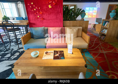 Hongkong - 27. JANUAR 2016: in der Bay Bridge Hong Kong Hotel G. Das hotel liegt auf 123 Castle Peak Road, Ting Kau, Tsuen Wan, Hong Kong. Stockfoto