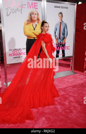 Los Angeles, USA. 11 Feb, 2019. Miley Cyrus bei Warner Bros Pictures'' Ist es nicht romantisch' Premiere gehalten an der Ace Hotel in Los Angeles, CA, 11. Februar 2019. Foto: Joseph Martinez/PictureLux Credit: PictureLux/Hollywood Archiv/Alamy leben Nachrichten Stockfoto