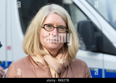 Bochum, Deutschland. 04 Feb, 2019. Kerstin WITTMEIER, Bochum Polizeichef, NRW Innenminister Herbert Reul setzt das neue Depot- und Festnahme Einheit BFE des Landes Nordrhein-Westfalen in Service, 05.02.2019 in Bochum. | Verwendung der weltweiten Kredit: dpa/Alamy leben Nachrichten Stockfoto