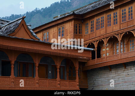 Bhimakali Tempel, ursprünglich als Bhimadevi Tempel, in Sarahan, Himachal Pradesh bekannt. Stockfoto